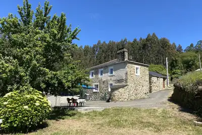 Image de Peaceful, cozy, totally private cottage close to beaches and town.