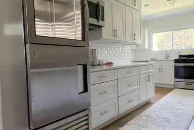 Image de Luxury home with  private golf course and Tennis course is more then home