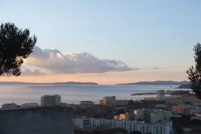 Image de Belle vue mer pour ce deux pièces au Lavandou pour 4 personnes, calme