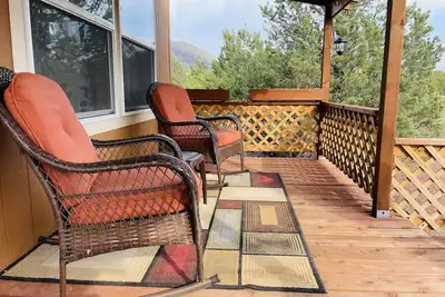 Image de Grand Canyon Retreat w/Hot Tub, Fire Pit, laundry, and view. Private & Secluded