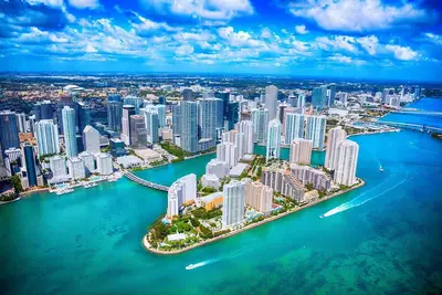 Luxurious Miami 3 Br w\/ Rooftop Pool, Gym, Parking