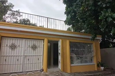 Image de Beautiful home away from home. Clean 3br Home🌻
