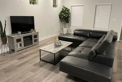 Image de New Built Home-Lawrenceville City- Entire House