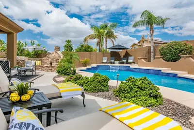 Image de Whispering Palms- Sleeps 20 - Vacation Paradise-4300sf Free Pool Heat; putt putt