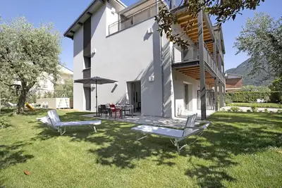 Image de Appartement 'Donne Del Lago Veronica Elsa' avec vue sur le lac, Wi-Fi et climatisation