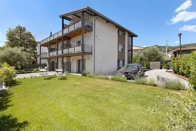 Image de Appartement \"Villa Donne Del Lago Anna\" avec jardin partagé, Wi-Fi et climatisation