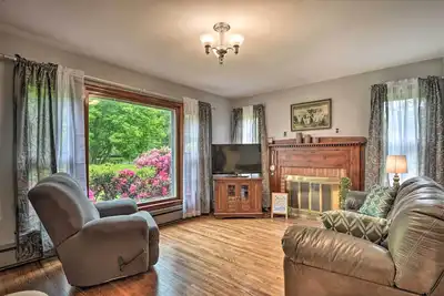 Image de Cozy Family Home w/ Kayaks, Dock & Fire Pit!