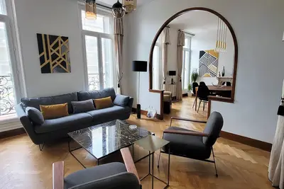 Image de ⭐La Maison Noailles - Chic & Luxe Cœur de Marseille - Climatisée - 10 personnes