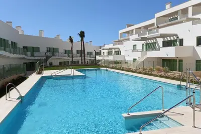 Image de Modern Apartment with Wifi in Frontline Complex with Pool, & private parking