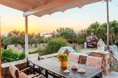 Image de Mani's Aura Seaside-Spacious Summer Retreat