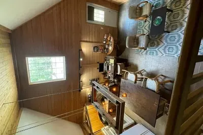 Image de Unique stylish river front!