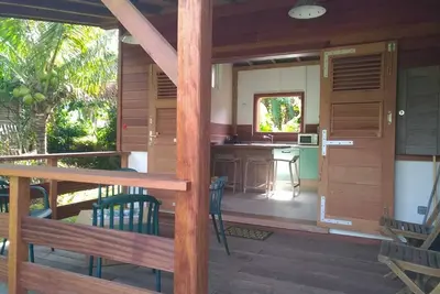 Image de Maison mitoyenne cosy entre mer et montagne Ă 10min de la marina et de la plage
