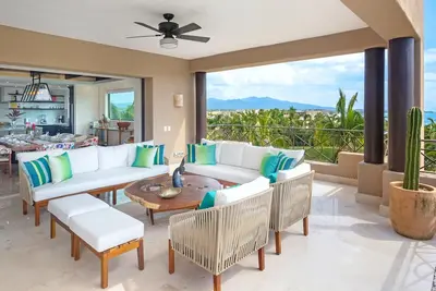 Image de Punta Mita 4br Condo Hacienda de Mita Golf Cart Concierge Beach Clubs