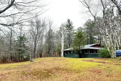 Enjoy the magic of the Adirondacks that awaits you at the Iron Peaks Lodge.