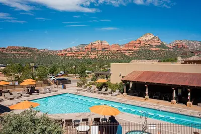 Image de Exclusive Golf Community - New Luxury Home