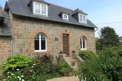 Image de Maison rénovée 100m mer avec Wifi, jardin à Trégastel