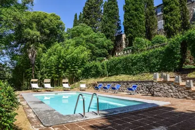 Image de Renovated manor with private garden, private pool and air conditioning