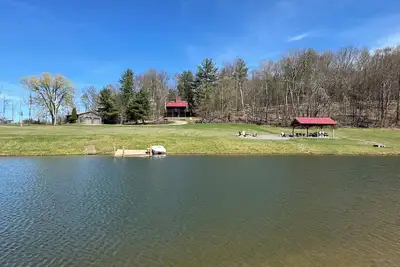 Image de Gorgeous views -Beautiful pond - Fishing- Swimming- Privacy -Pet Friendly-Hiking