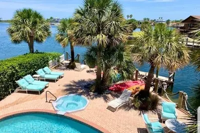 Image de Relax and Play! Gulf Front, Private Pool, On-Site Pontoon Boat Rental