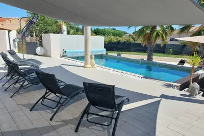 Image de Villa 6 personnes, piscine privée chauffée. \nProche de Montpellier et ses plages.