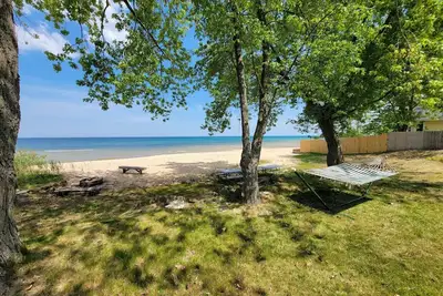 Image de Northern Air - Cozy Cottage on beautiful Lake Huron in Oscoda, Mi
