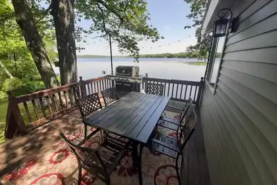 Image de Sunrise Views Cabin with Ac, Game Room & Bar