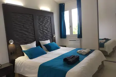 Image de T2 R+1 pour 2/4 pers, jardin et parking privés!