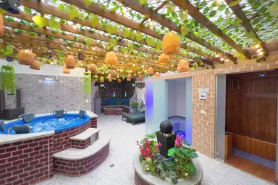 Image de Home near Chipichape Jacuzzi. Sauna. Turkish bath