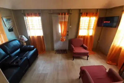 Image de 🌞  SunSpot Chattel House - Close to Everything