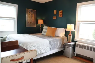 Image de Beacon Mid • Mod • Cape • Cod | Près de Main St & Dia