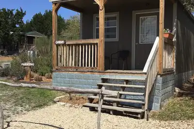 Image de Western themed Cabin on Five acres
