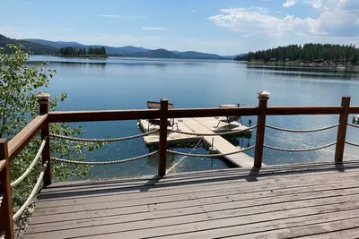 Image de Lakefront cabin on Bitterroot Lake - a perfect Montana retreat!