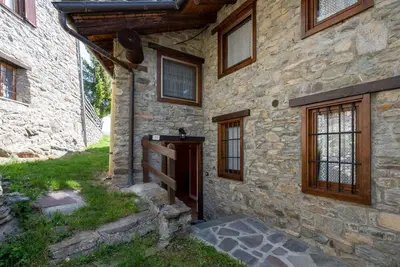 Image de Agréable appartement pour 6 personnes avec Tv, balcon et parking, près de Aoste