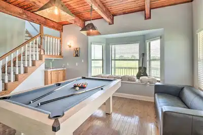 Image de ‘Gingerland Ranch’ in Del Valle: Game Room & Porch