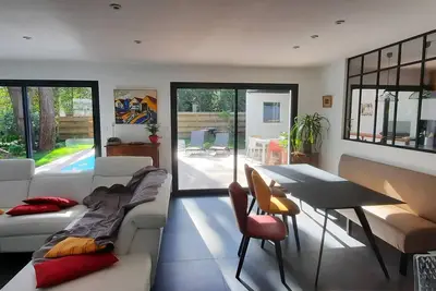 Image de Villa design neuve 115m2, 3ch, Piscine chauffée