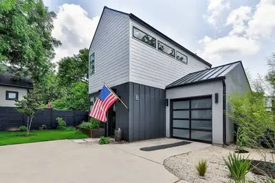 Image de Beautiful new build in Austin's Zilker neighborhood