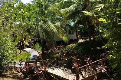 Image de Quiet retreat, ideal for an intimate romantic getaway or 2 couples