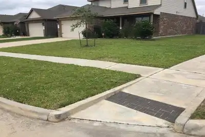 Image de Whole House in a Quiet Neighborhood