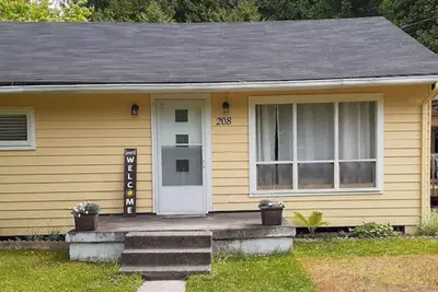 Image de Cozy and Fresh Cottage, walk to the beach in minutes!