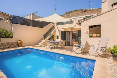 Image de Maison de vacances Ca la Pradina au centre avec jardin, piscine, Wi-Fi et terrasse