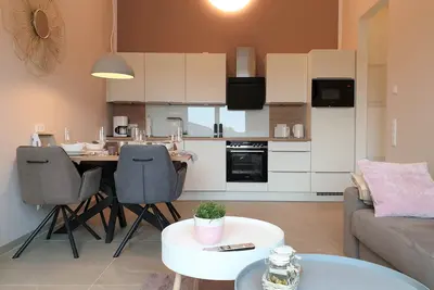 Image de Moin and welcome to Apartment Luv & Lee!