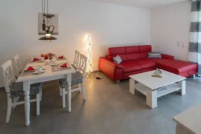 Image de Moderne Neubauwohnung Lieblingsplatz in Ruhiger, Zentraler Lage
