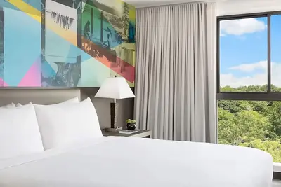 Image de Standard 2 Queens Room at Studio Allston Hotel