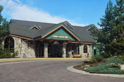 Image de Great Location! Cozy Charming Lake Louise Getaway