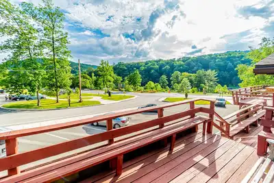 Image de Marietta's River Retreat - Central Ohiopyle Getaway with Hot Tub