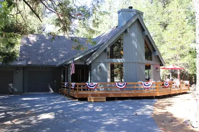 Image de Woodsy Mountain Cabin - Best Location In Graeagle