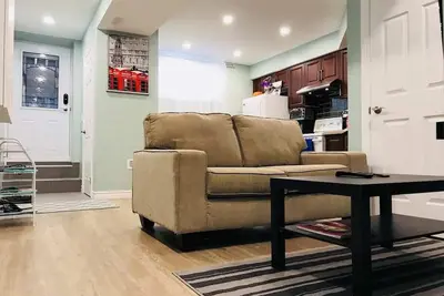 Image de 2br Modern Gem in the heart of Downtown