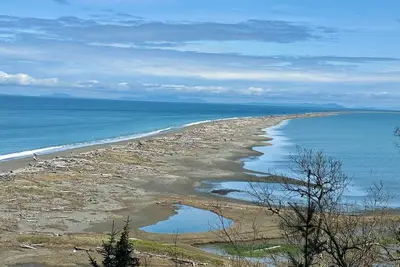 Image de Dungeness Bay Bungalow
