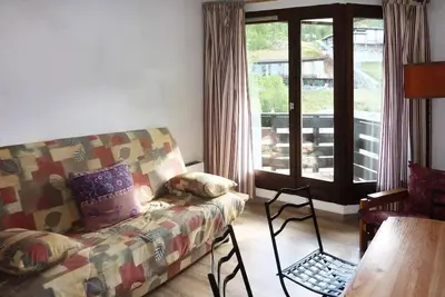 Image de Studio ausgestattet für 4 Personen