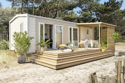 Image de Mobilhome Grand Large  2 chambres  + 1 couchage additionnel dans  salon sur banquette. 4/5 Personnes 5 personnes